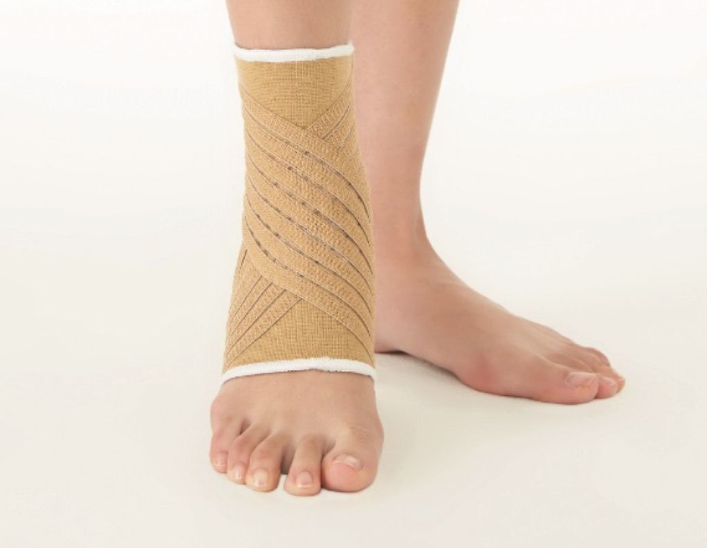 Dr.Med Elastic Ankle Sleeve With Adjustable Strap A009 Large