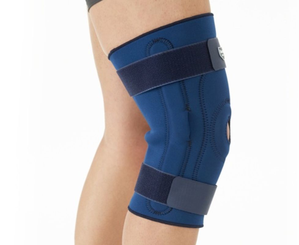 Dr.Med Knee Sleeve With Side Hinges K011 Small Dr.Med Knee Sleeve With Side Hinges K011 Small