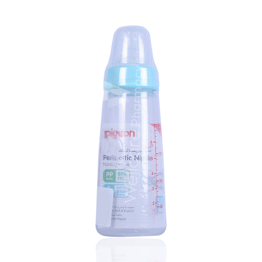 Pigeon Plastic Feeding Bottle 200Ml