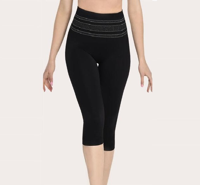 SANKOM GREY MELANGE PATENT YOGA CAPRI LEGGINGS SMALL AND MEDIUM